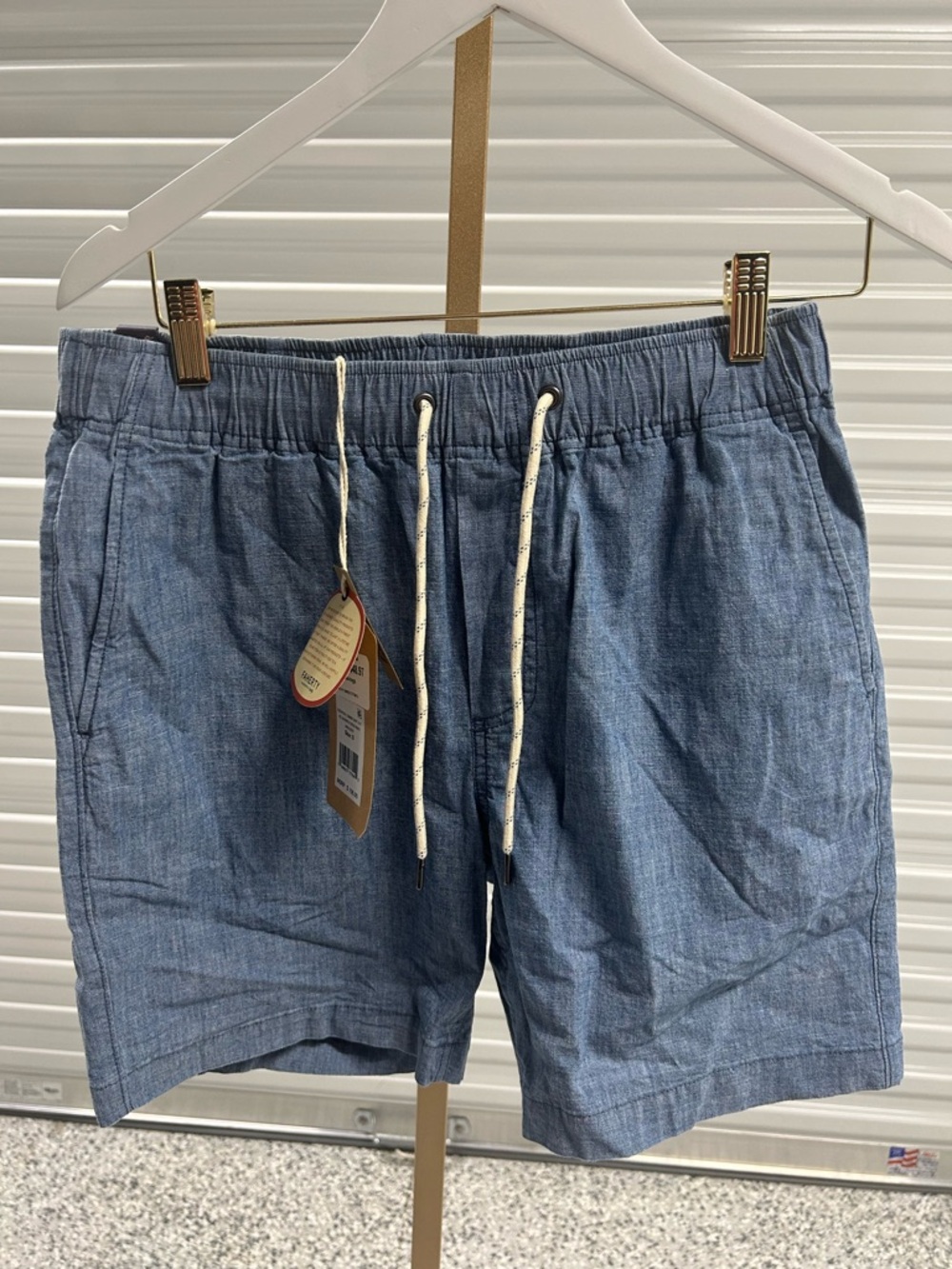 Faherty Men’s blue shorts smal 6.5” NWT